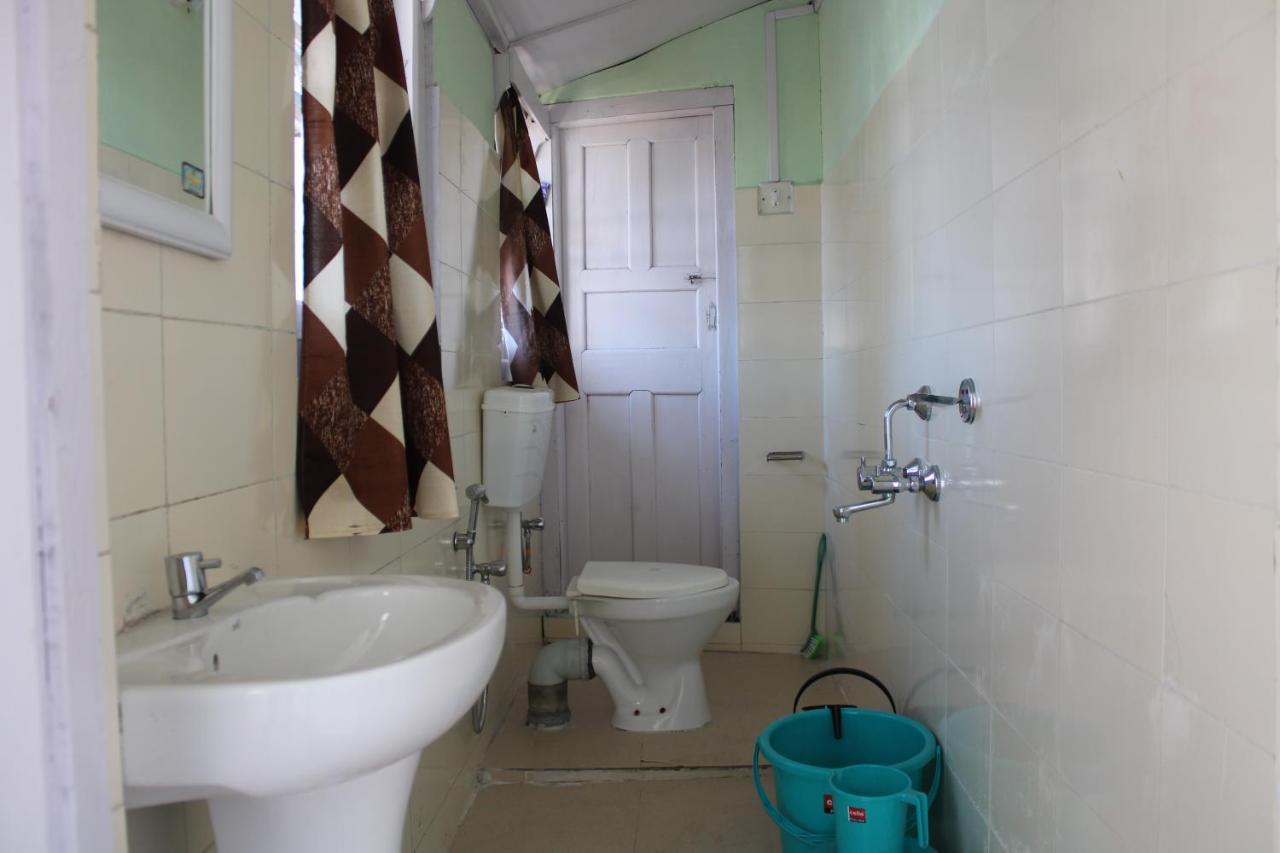Harry'S Bed And Breakfast1 Shillong Exteriör bild